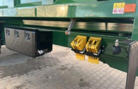 9B40112F-47D4-4DDF-8B50-0436F7A08567