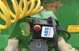 42104B6F-192B-400E-9299-90B333BEB032